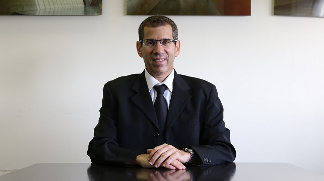 שי וייס